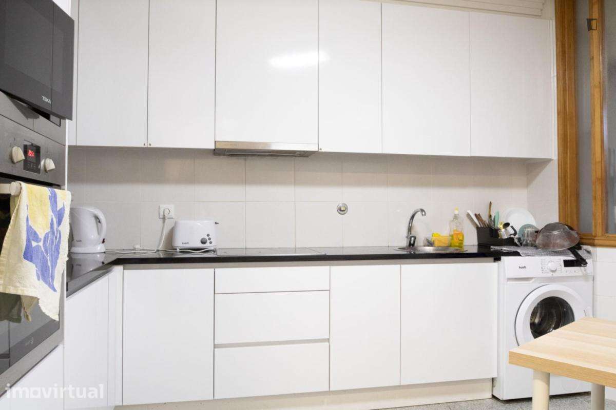 Quarto - localizado em Cedofeita Porto - Grande imagem: 5/14