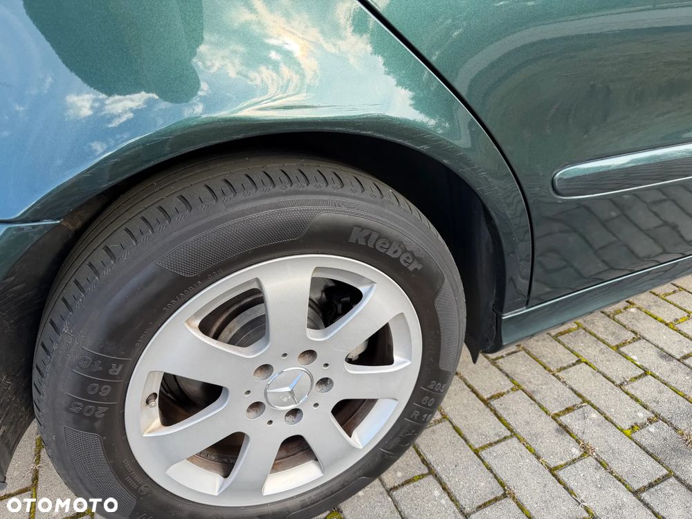 Mercedes-Benz Klasa E 200 CDI Classic DPF - 7