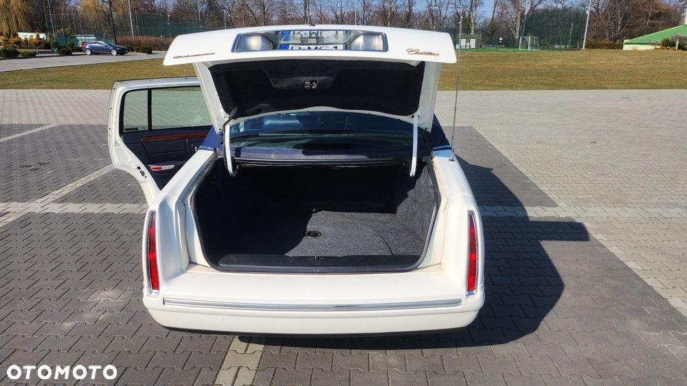 Cadillac Deville 4.6 Concours - 21