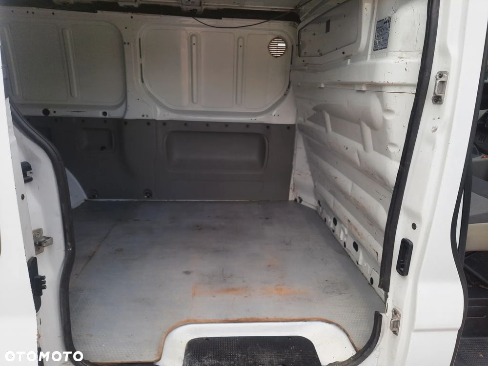 Renault TRAFIC - 11