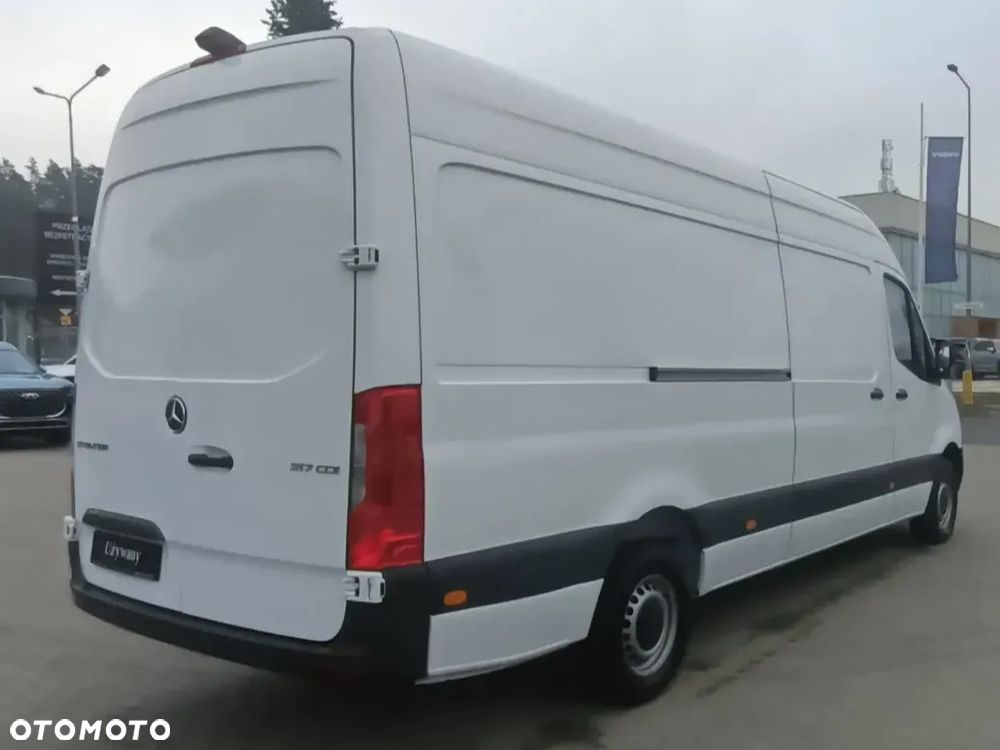 Mercedes-Benz SPRINTER - 7