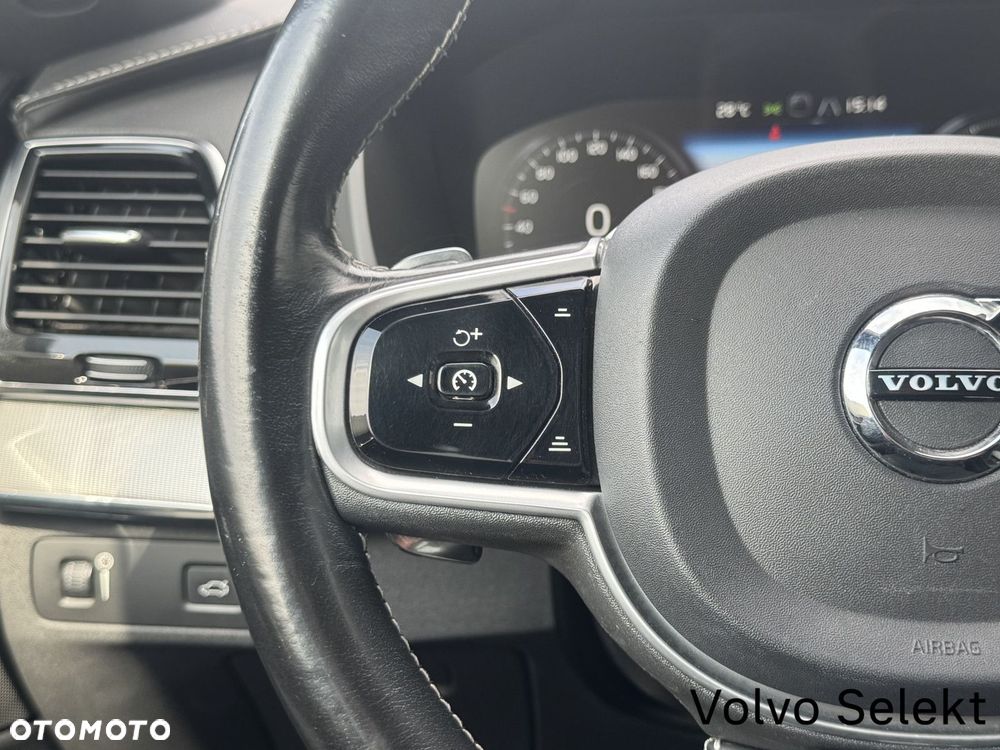 Volvo XC 90 - 11