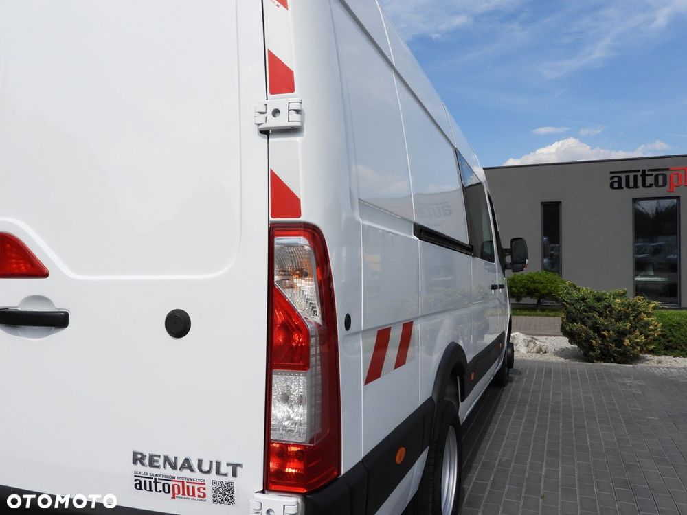 Renault MASTER FURGON BRYGADÓWKA 7 MIEJSC TEMPOMAT BLIŹNIACZE KOŁA KLIMATYZACJA  145KM - 18