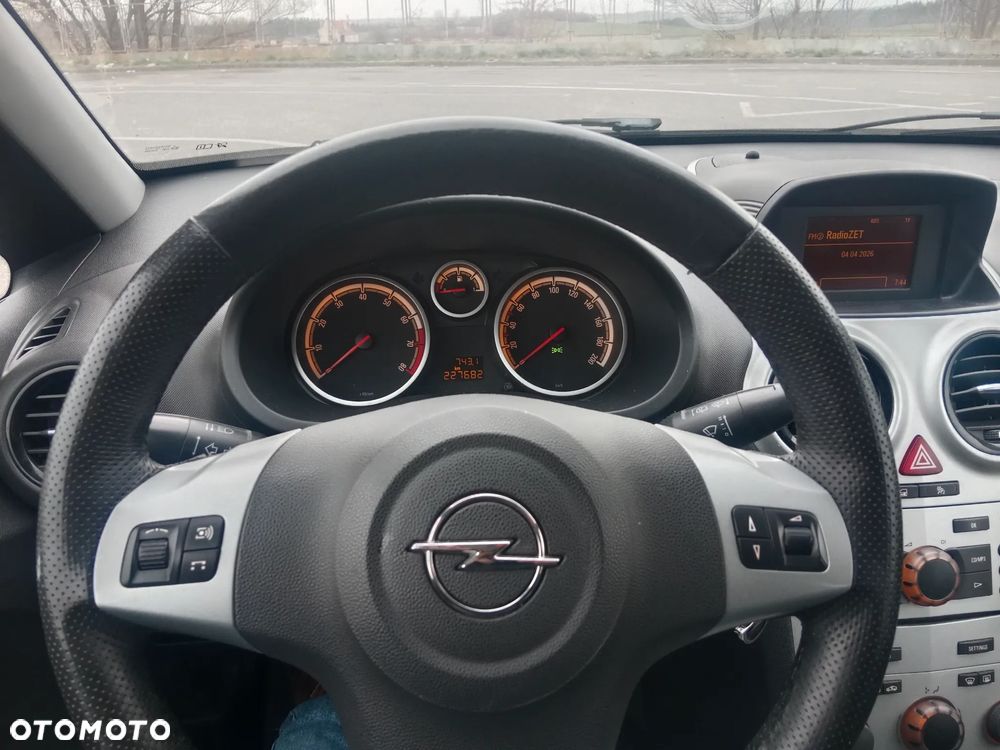 Opel Corsa 1.4 16V Color Edition - 11