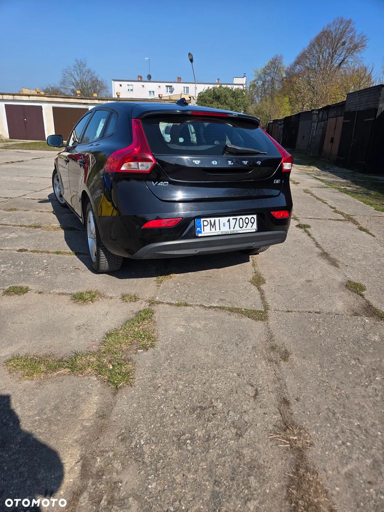 Volvo V40 D2 Base - 4