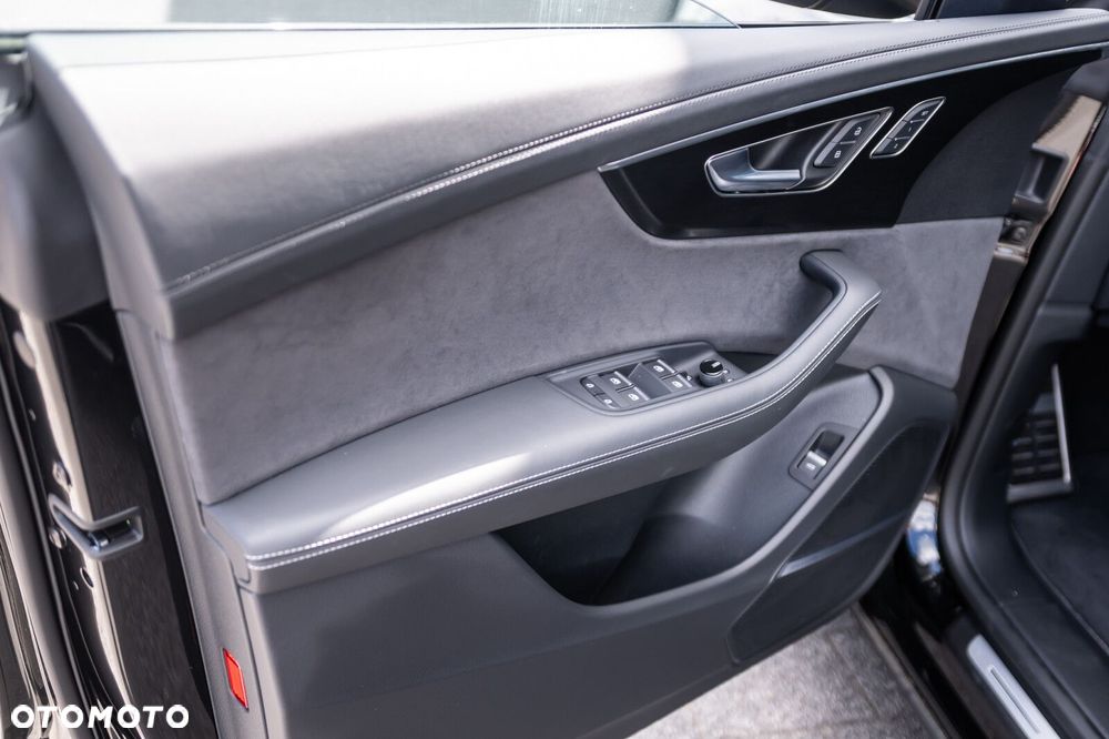 Audi RS Q8 TFSI Quattro Tiptronic Performance - 17