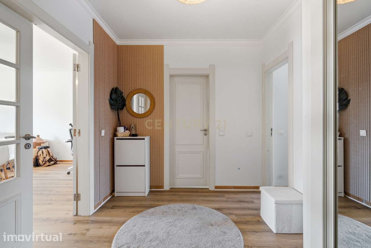 Apartamento T2 com vista mar junto ao centro da Ericeira - Grande imagem: 3/19