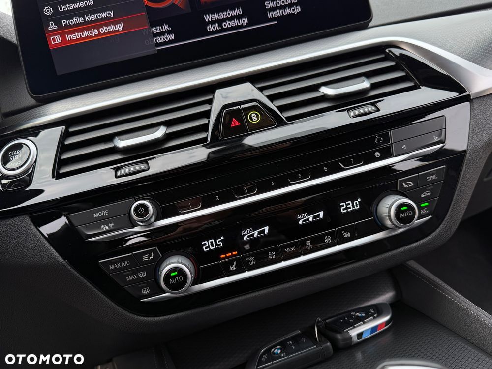 BMW Seria 5 530i M Sport Edition - 32