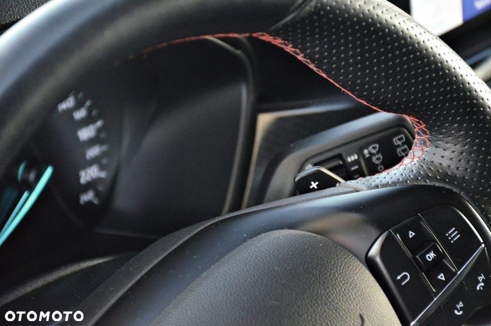 Ford Focus - 33