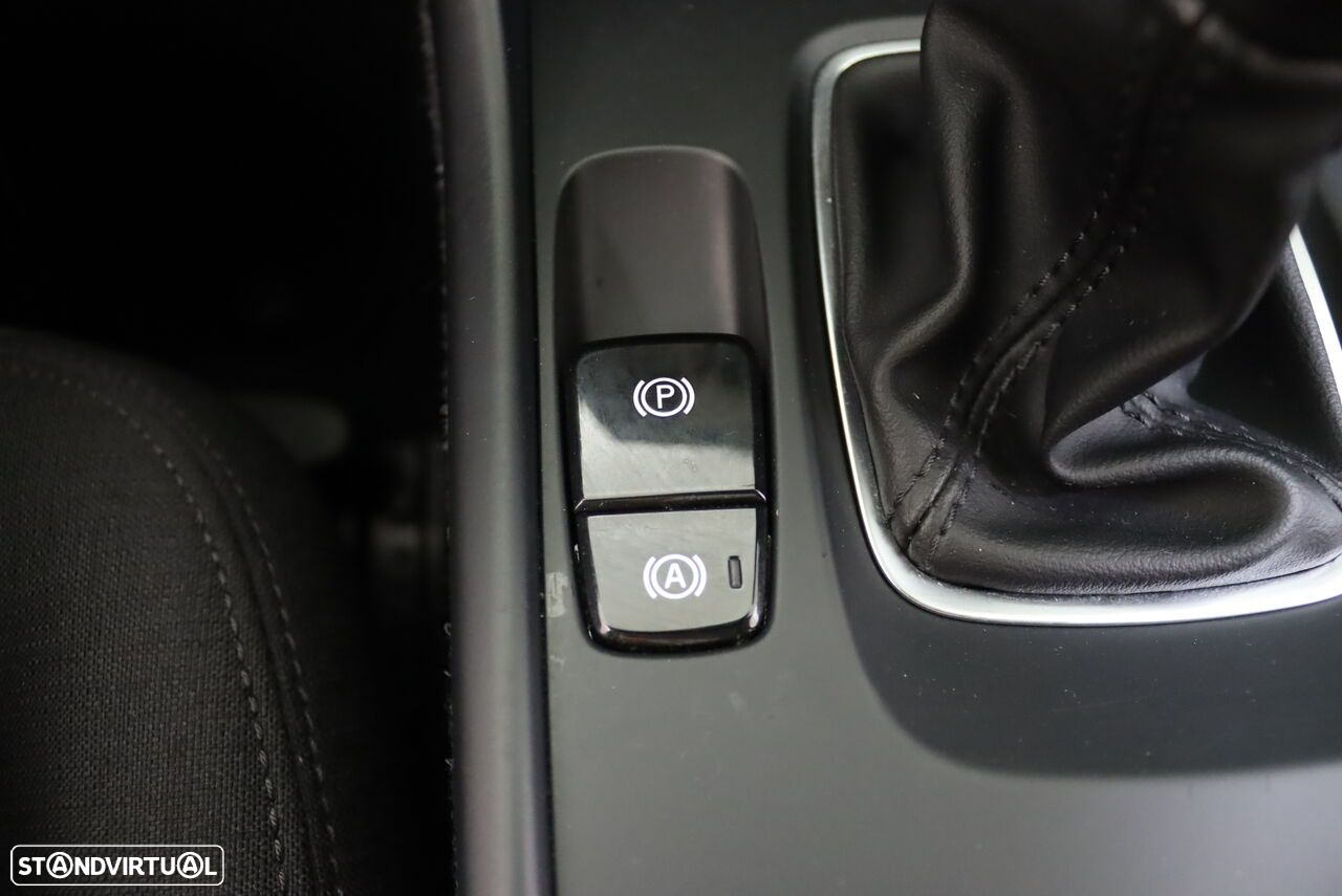 Volvo XC 40 1.5 T2 Momentum - 25