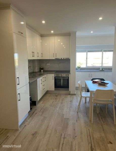 Arrenda-se Apartamento T1+1 - Grande imagem: 2/8
