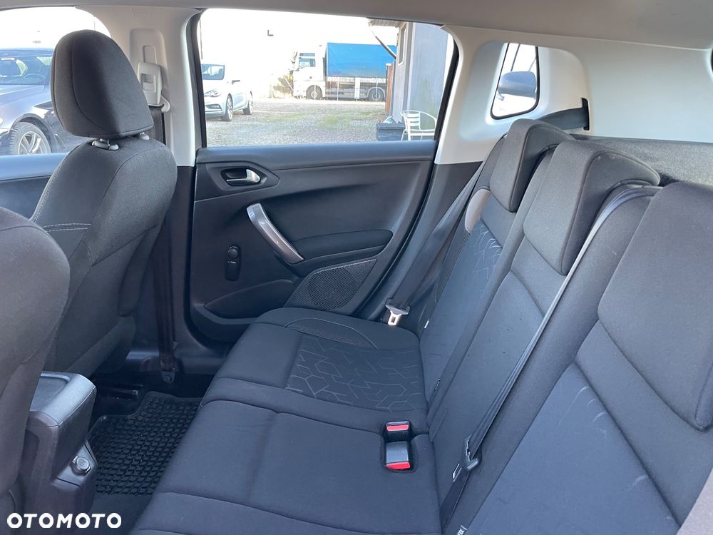 Peugeot 2008 e-HDi FAP 92 STOP & START Active - 25