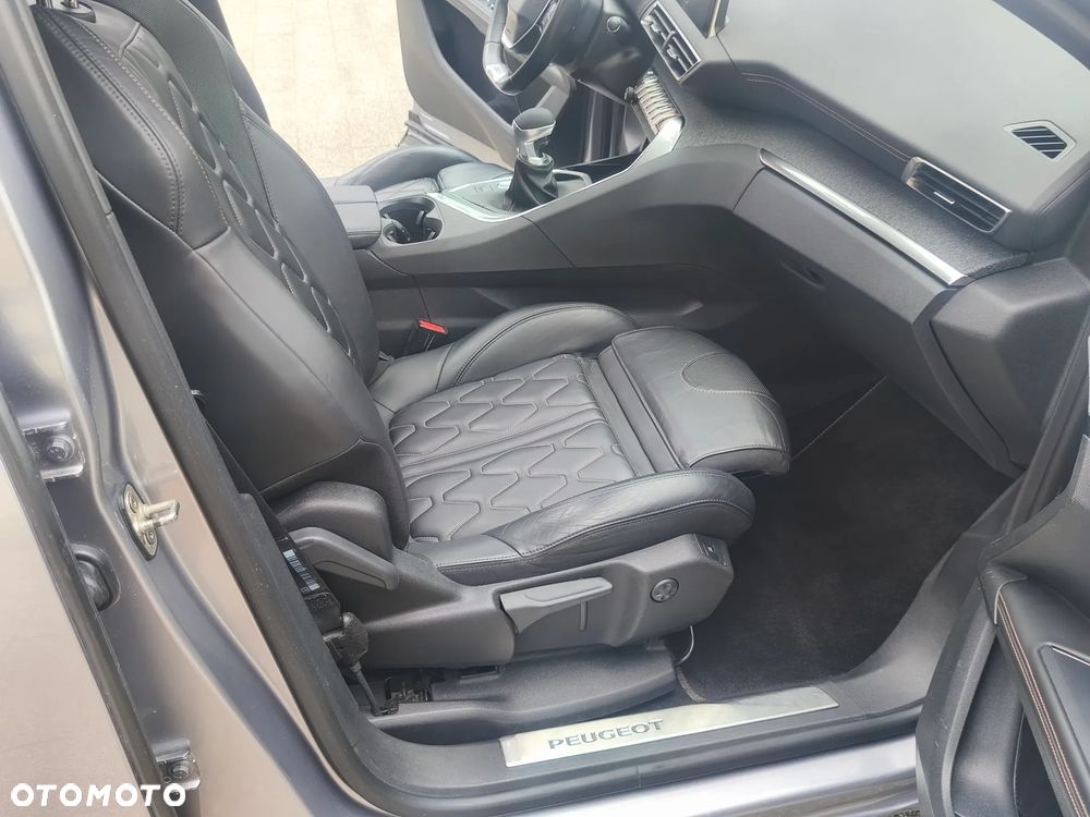 Peugeot 5008 HDI 115 Allure - 20