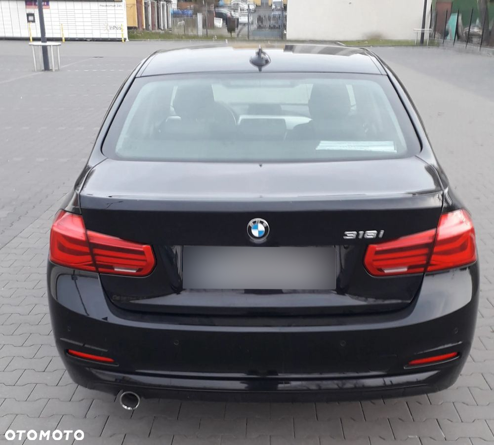 BMW Seria 3 318i - 7