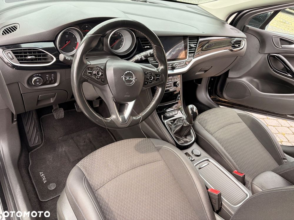 Opel Astra 1.6 D (CDTI) Start/Stop Dynamic - 13