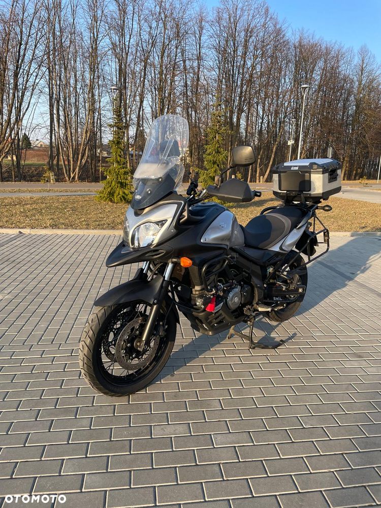 Suzuki V-STROM - 24