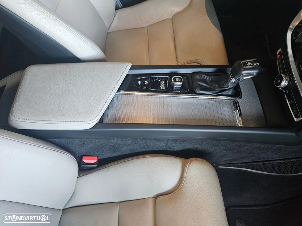 Volvo V60 2.0 D4 Inscription Geartronic - 16