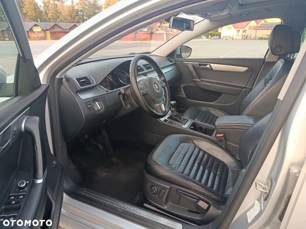 Volkswagen Passat 2.0 TDI Comfortline - 6