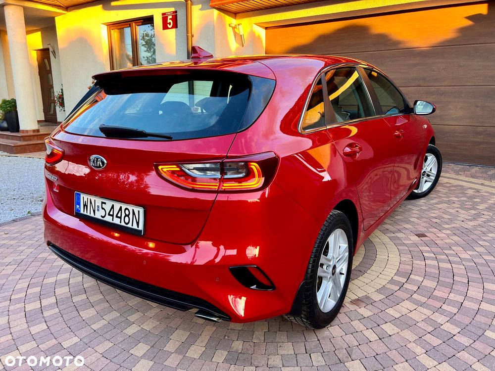 Kia Ceed 1.6 CRDi SCR M - 24