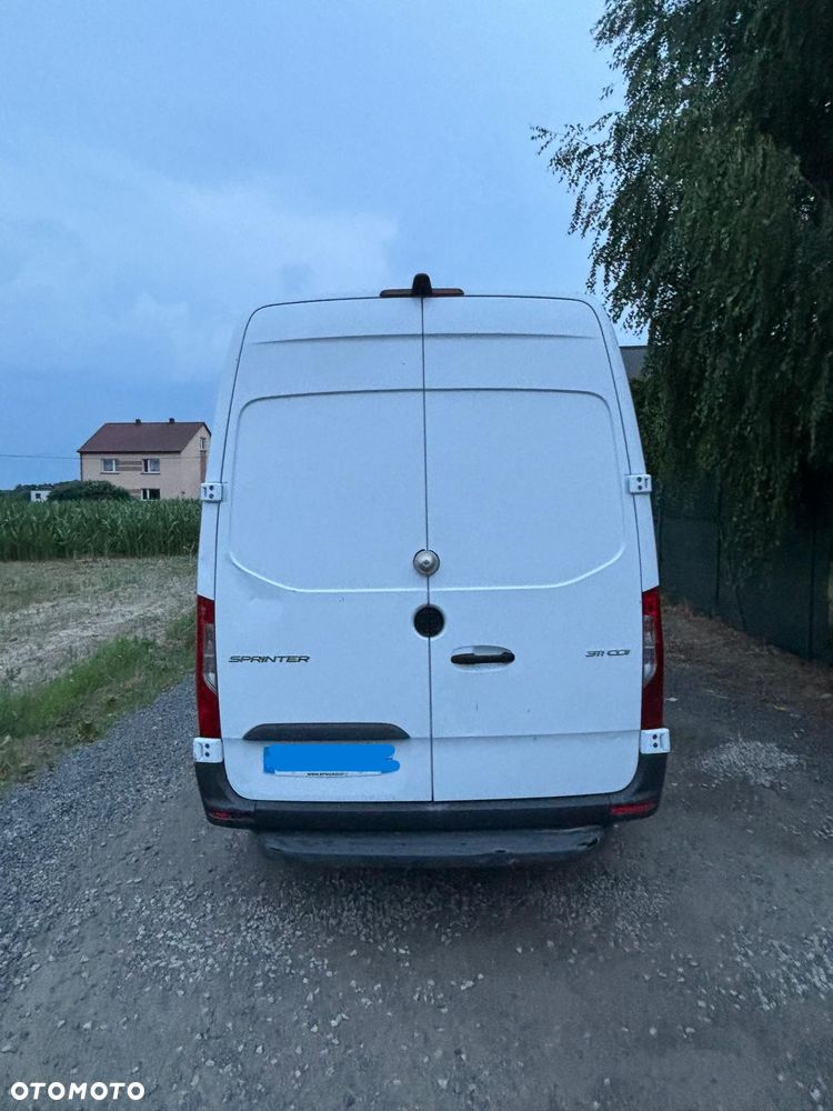 Mercedes-Benz sprinter - 7