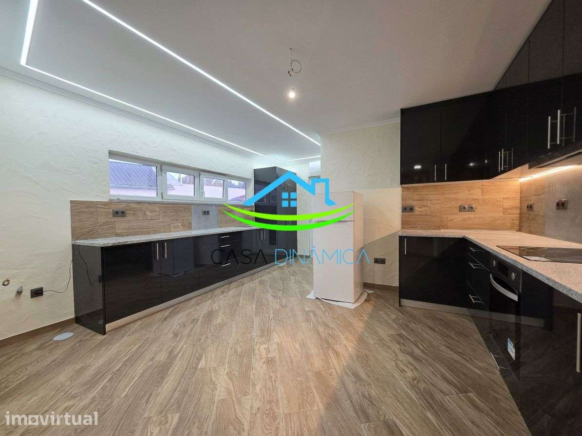 A moradia térrea com pormenores de luxo com quintal e terreno - Grande imagem: 5/58