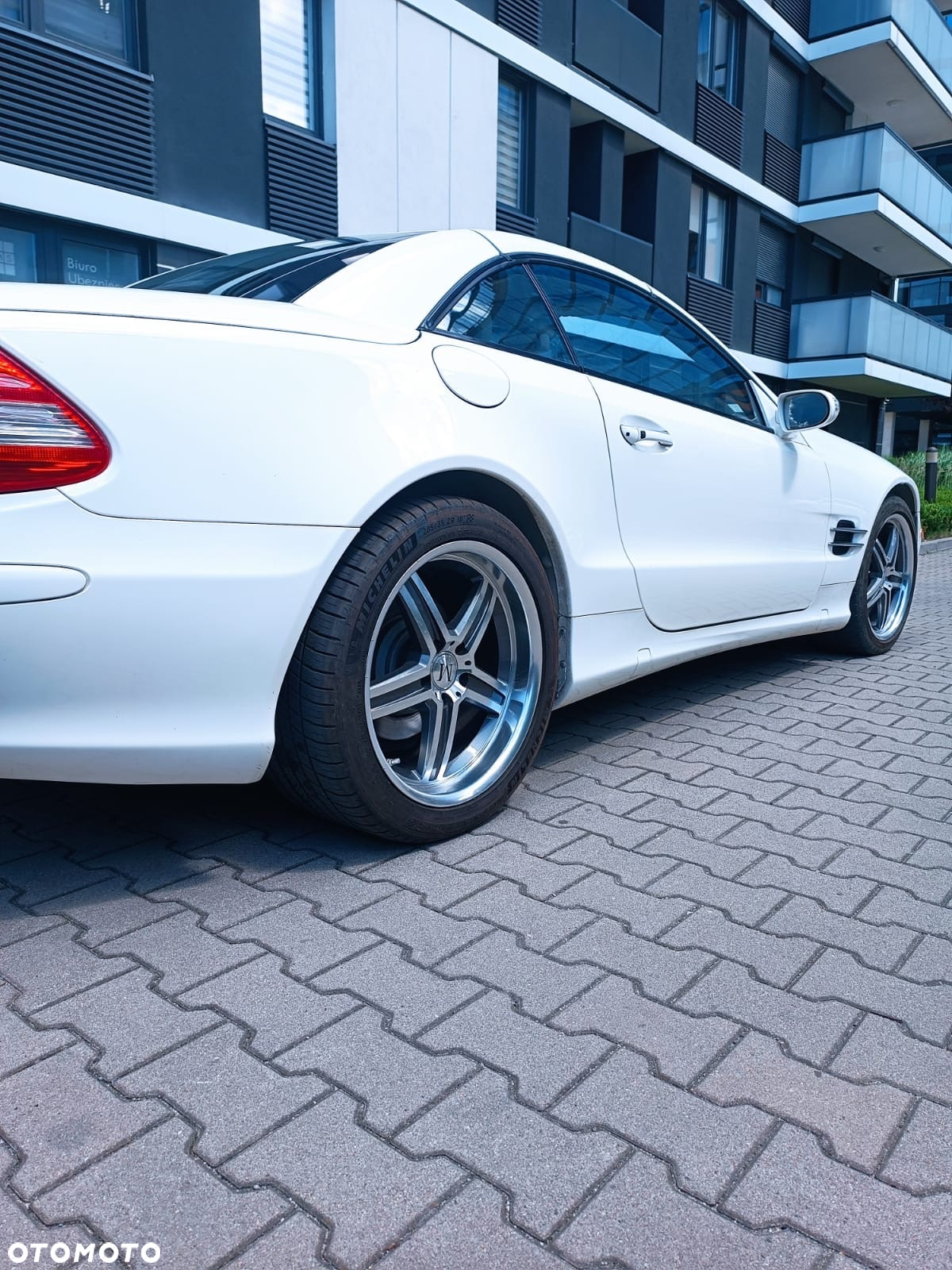 Mercedes-Benz SL 500 7G-TRONIC - 16