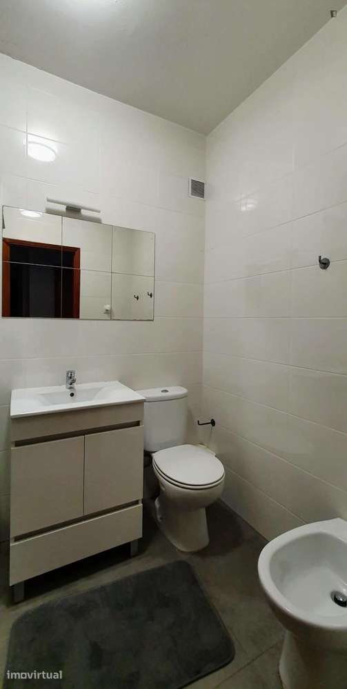 Quarto - localizado em  Coimbra - Grande imagem: 3/14