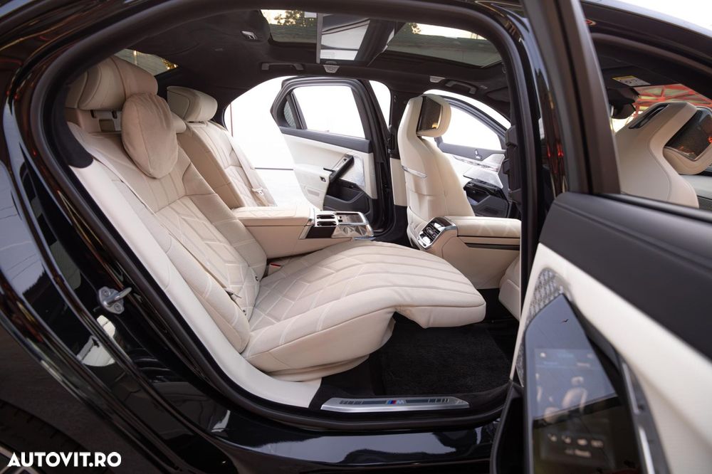 BMW Seria 7 - 17