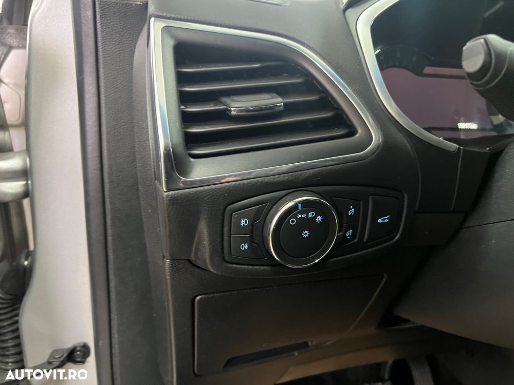 Ford Edge 2.0 TDCi Bi-Turbo 4x4 Titanium - 25