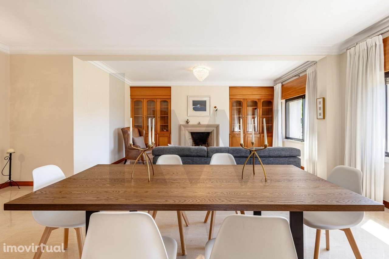 Apartamento T3 de Excelência para arrendar semi-mobilado com Garagem – - Grande imagem: 4/30