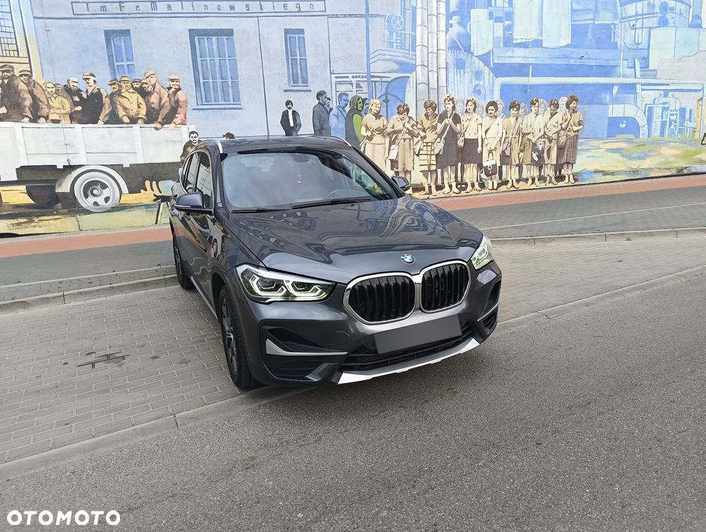 BMW X1 xDrive25i Sport Line - 11