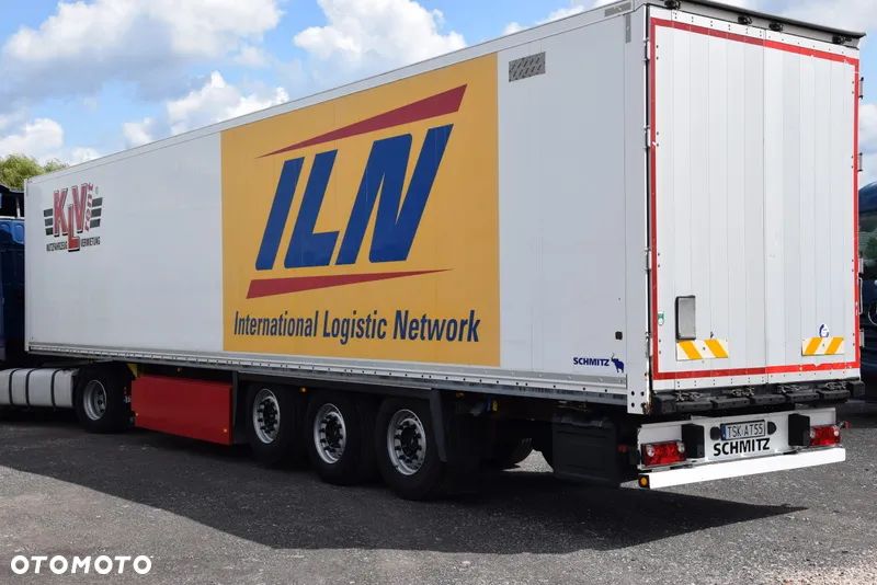 Schmitz Cargobull SKO 24 - 2