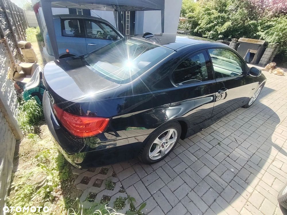 BMW Seria 3 320d xDrive M Sport Edition - 4