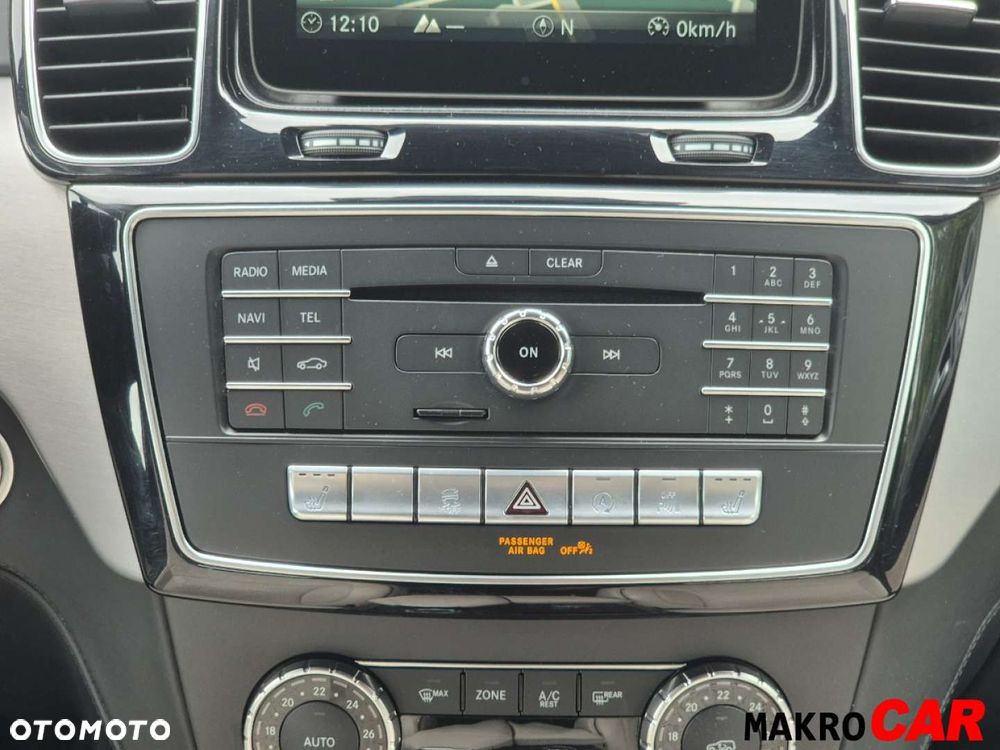 Mercedes-Benz GLE - 16