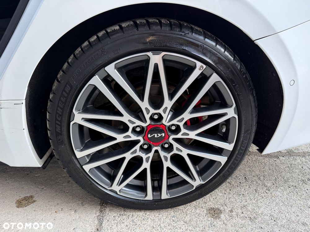 Kia ProCeed 1.6 T-GDI DCT7 OPF GT - 17