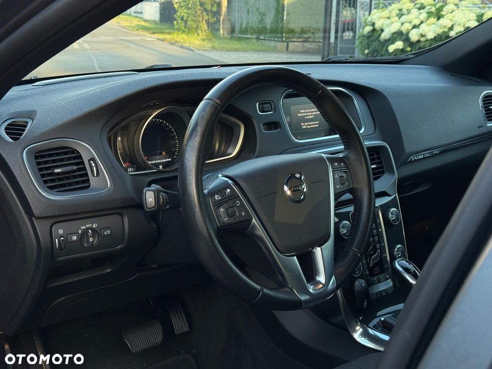 Volvo V40 Cross Country D3 Geartronic Momentum - 14