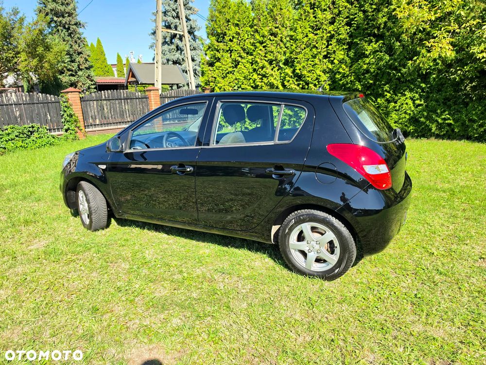 Hyundai i20 1.2 Classic EU5 - 15