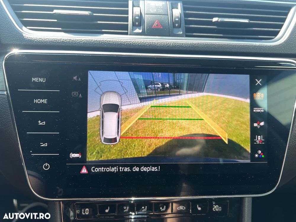 Skoda Superb 2.0 TDI 4X4 DSG Scout - 24
