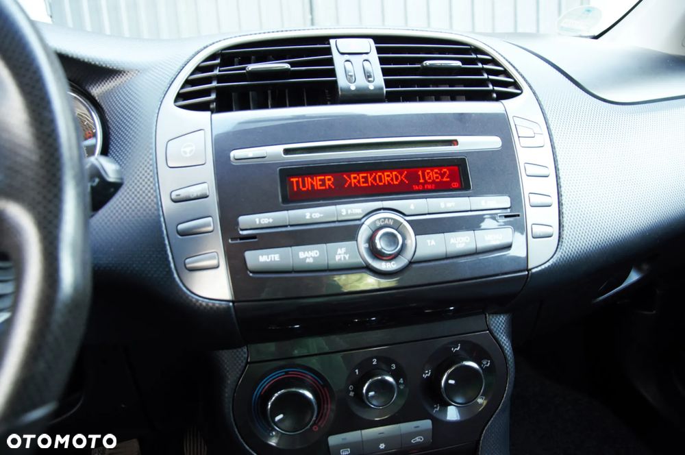 Fiat Bravo 1.4 16V Easy - 17