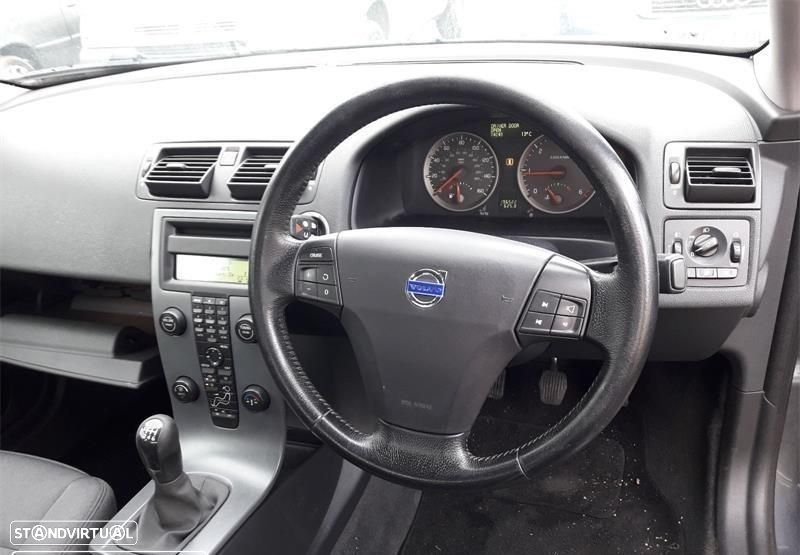 Volvo S40 2.0D de 2007 disponível para peças - 5