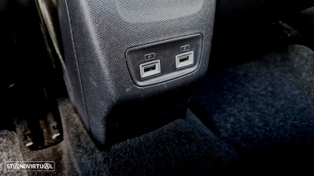 Peugeot e-208 Allure Pack - 18