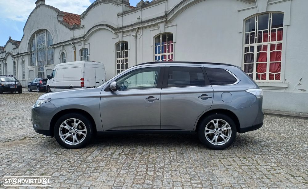 Mitsubishi Outlander 2.2 DI-D Intense+ - 4