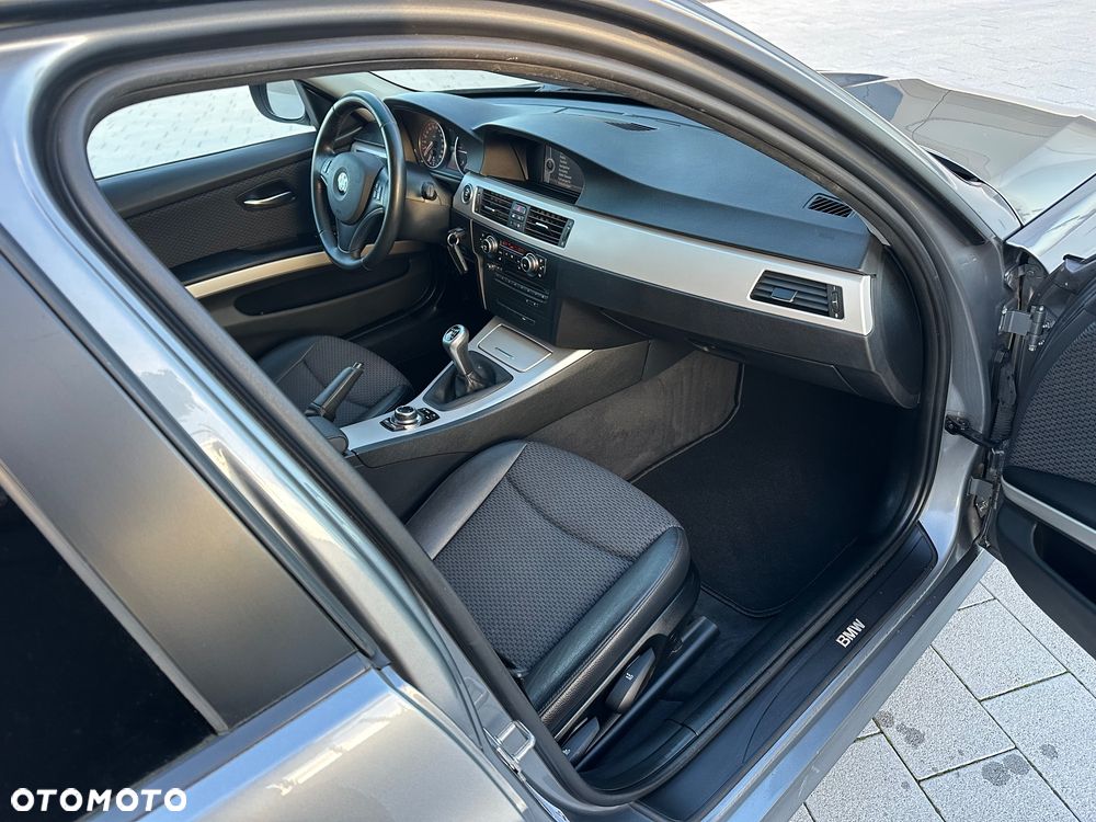 BMW Seria 3 320d Eff.Dynamics - 17