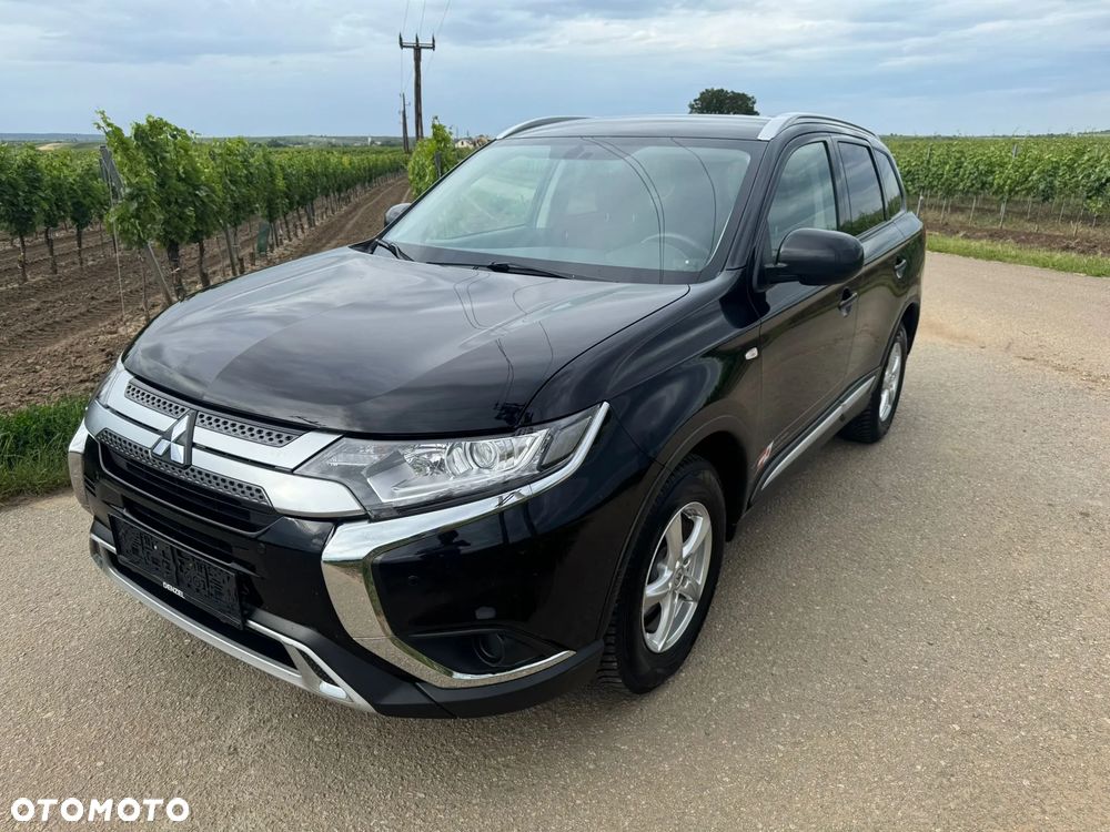 Mitsubishi Outlander 2.0 2WD Invite - 1