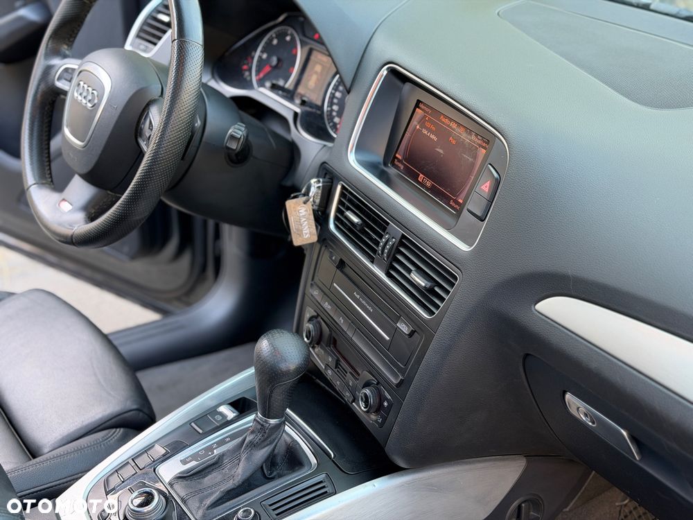 Audi Q5 2.0 TDI Quattro S tronic - 27