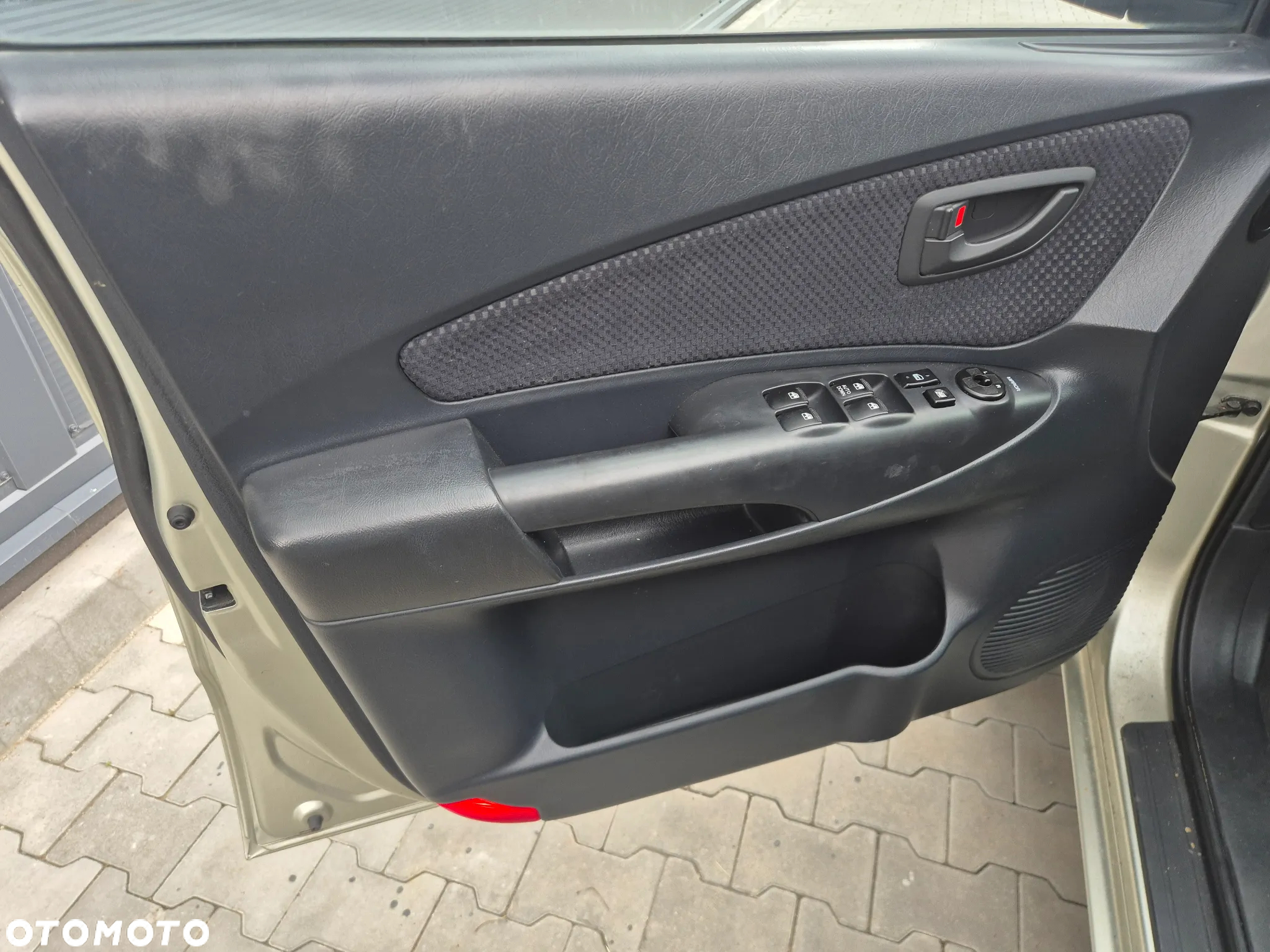 Hyundai Tucson 2.0 Comfort 2WD - 21