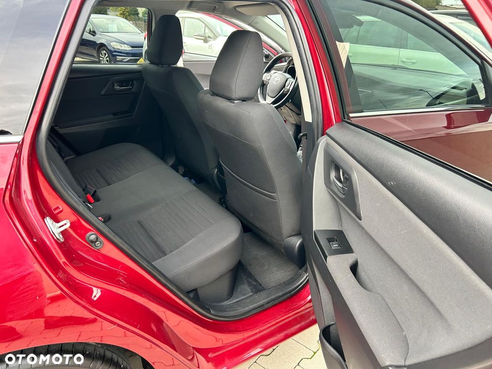 Toyota Auris 1.8 HSD Luna - 22