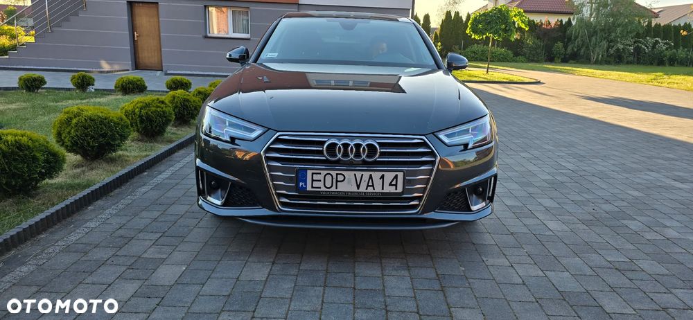 Audi A4 Limousine - 4