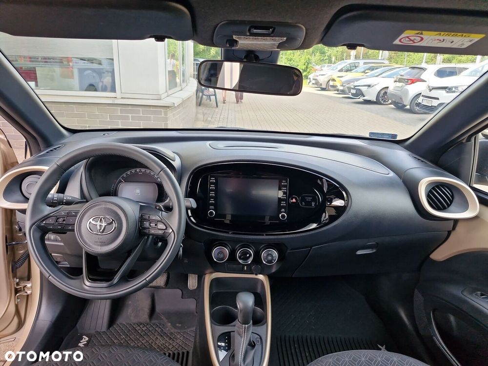 Toyota Aygo X 1.0 VVT-i Style CVT - 8