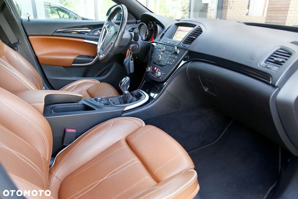 Opel Insignia - 13